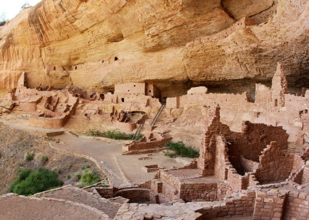 #42. Mesa Verde: Tour Long House